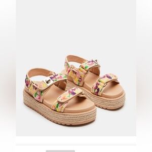 Steve Madden Bigmona Embroidered Raffia Sandals. women’s new with tags size 8